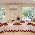 Color King Marte Village 3*