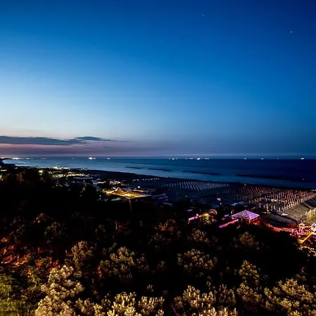 Color King Marte Village 3*