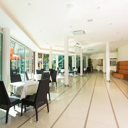 Hotel Color King Marte Village