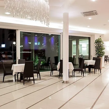 Color King Marte Village 3* Лидо-ди-Классе