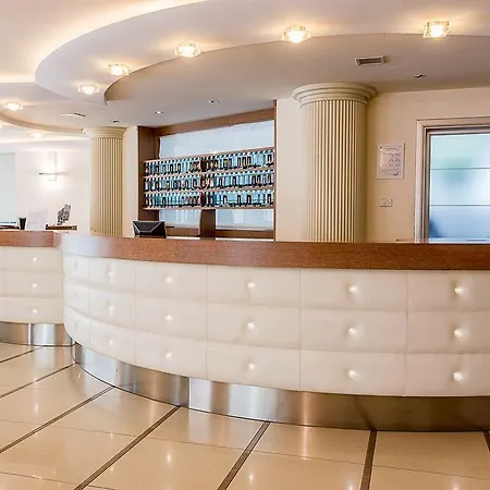 Color King Marte Village 3* Лидо-ди-Классе