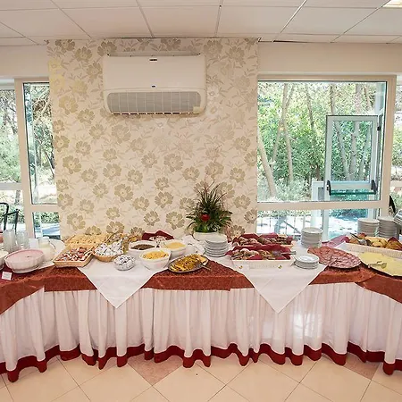 Color King Marte Village 3*