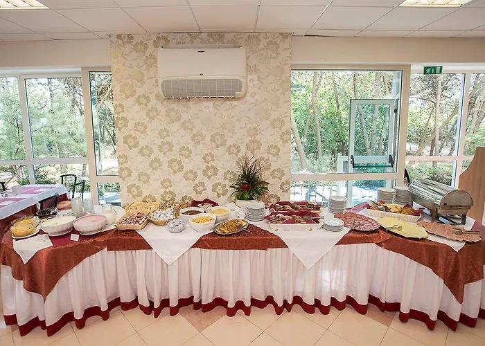 Color King Marte Village 3*