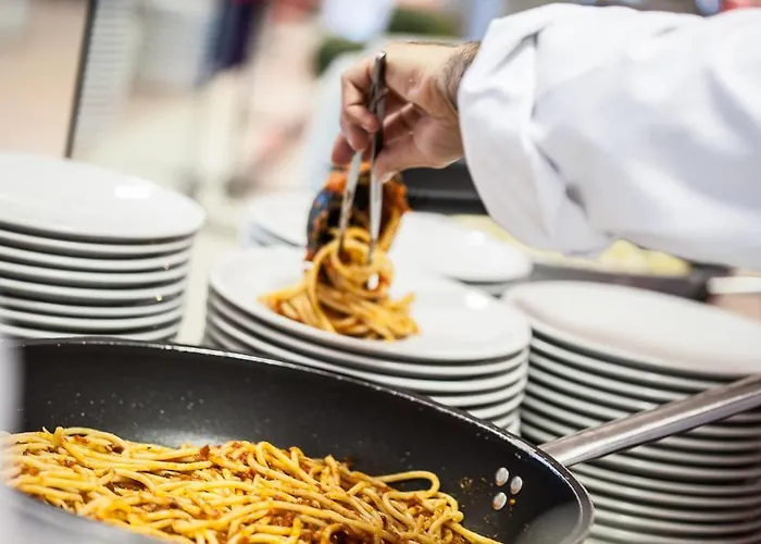 Color King Marte Village