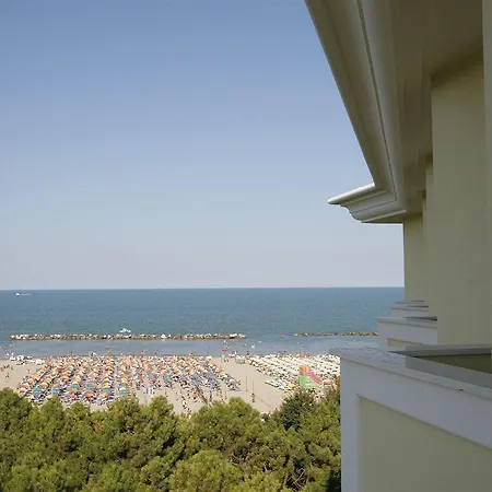 Color King Marte Village Hotel