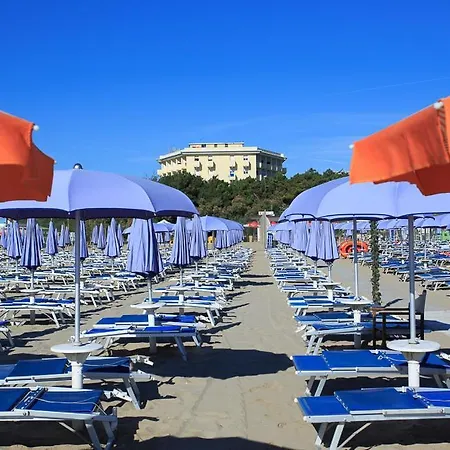 Color King Marte Village 3*