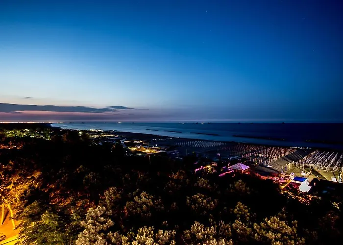 Color King Marte Village 3*